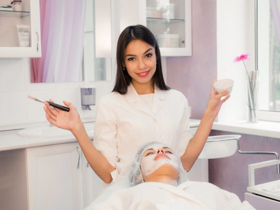 What is an Esthetician? A Closer Look at Skincare Professionals
