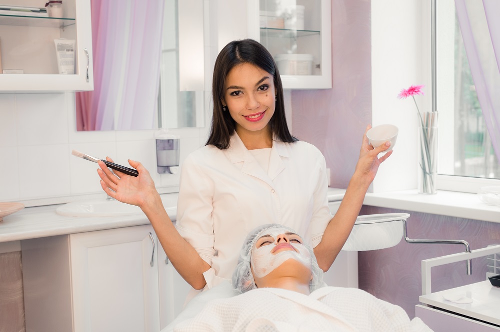 What is an Esthetician? A Closer Look at Skincare Professionals
